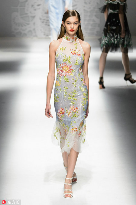 2018年時(shí)尚界刮起“中國(guó)風(fēng)”（組圖）